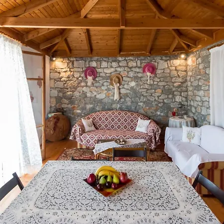 Charming Stone Getaway In Mani's Countryside *